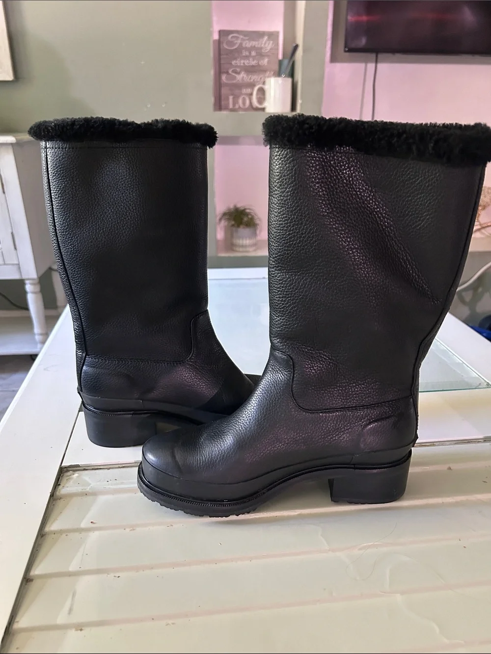 HUNTER Shearling Leather Pull On Boots Womens